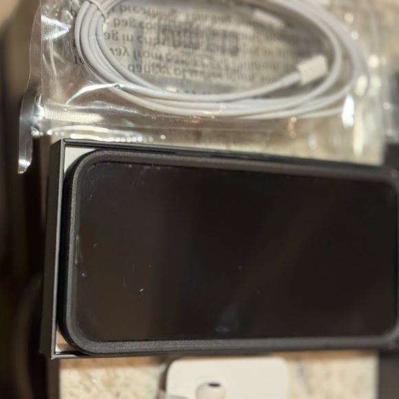 I phone13 pro max 1024 GB - Picture 10 of 10